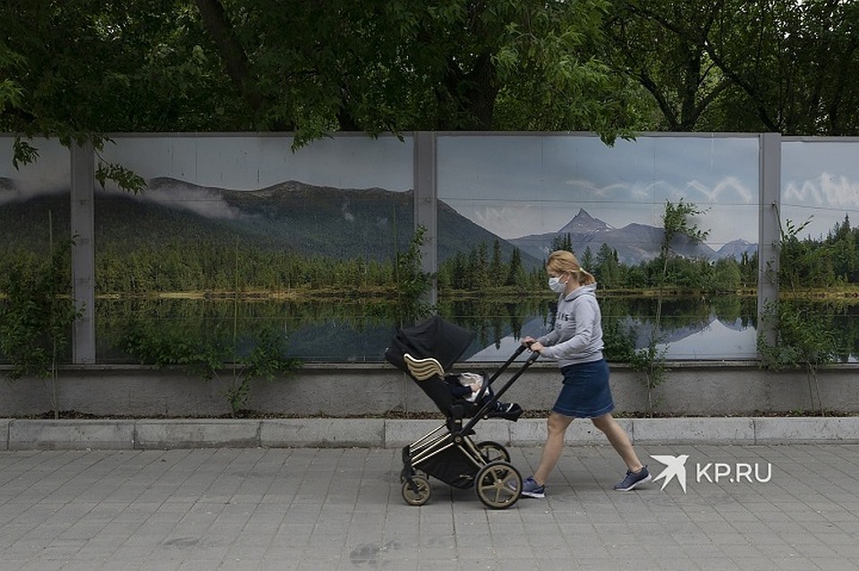 Бизнесмены из Екатеринбурга собирают одежду для нуждающихся семей