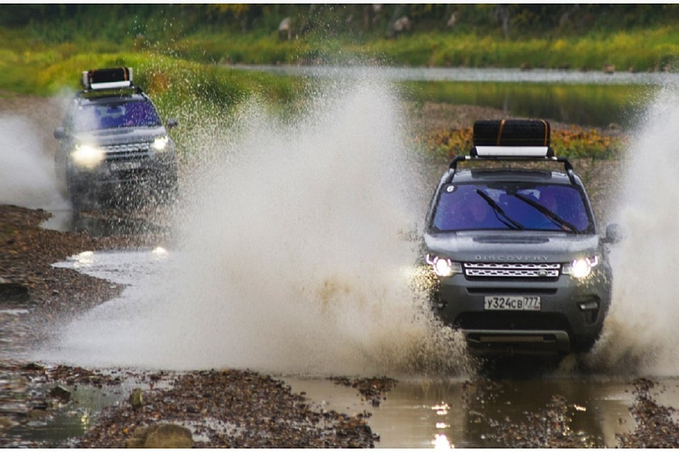 Семь лет команда «АВТОТУР» в рамках масштабного экспедиционного проекта Land Rover совершает автомобильные путешествия по просторам нашей необъятной страны