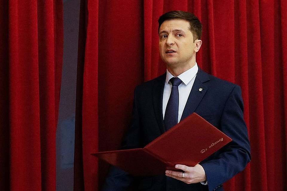 То, что Зеленский небедный человек, долларовый миллионер — он говорил еще в своих предвыборных интервью
