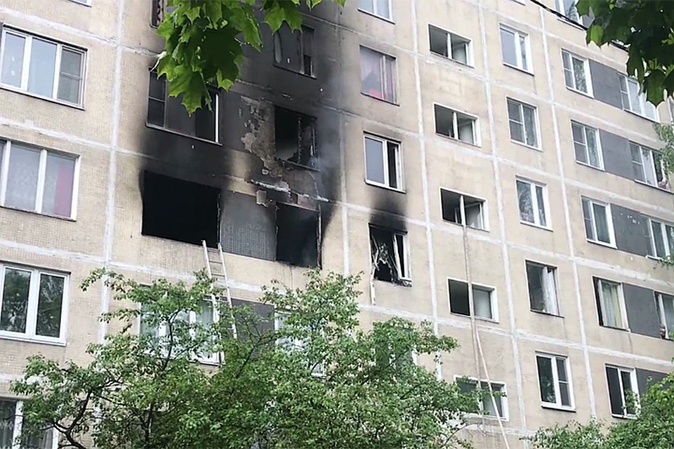 Сейчас из многоэтажки эвакуированы все жильцы