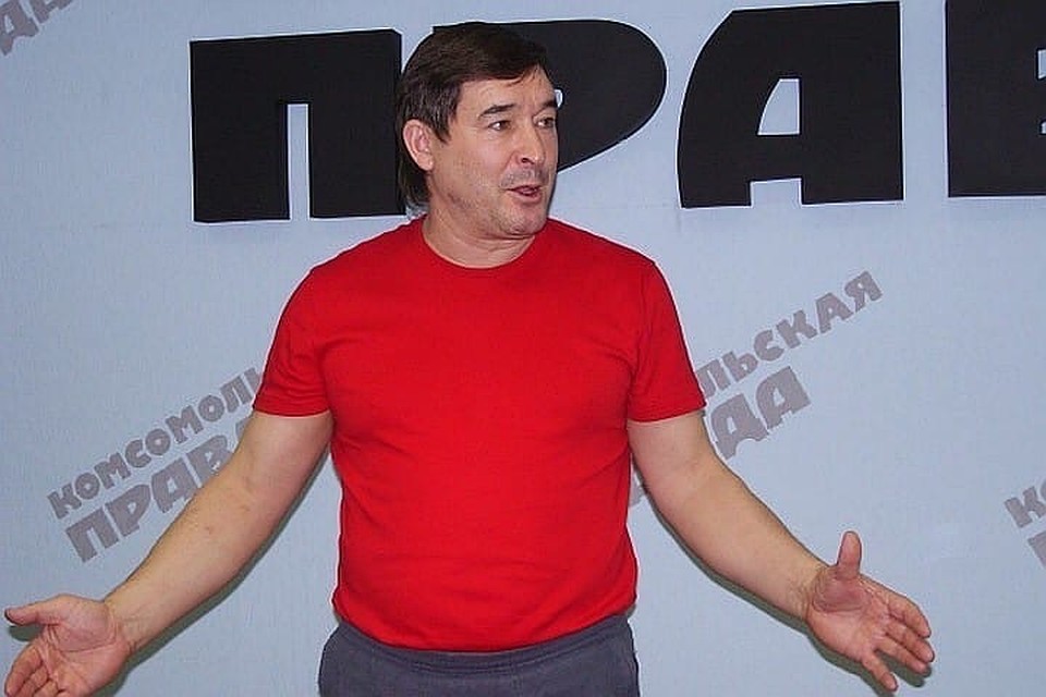 Ранее президент Татарстана Рустам Минниханов вручил Салавату Фатхутдинову орден за заслуги перед республикой.