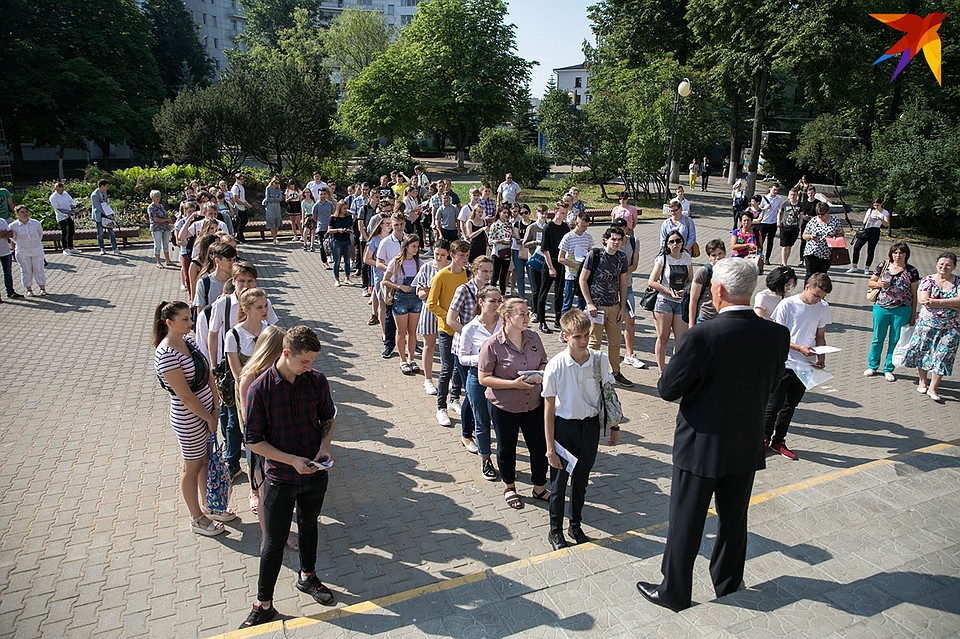 25 июня абитуриенты сдают первый тест - по белорусскому языку