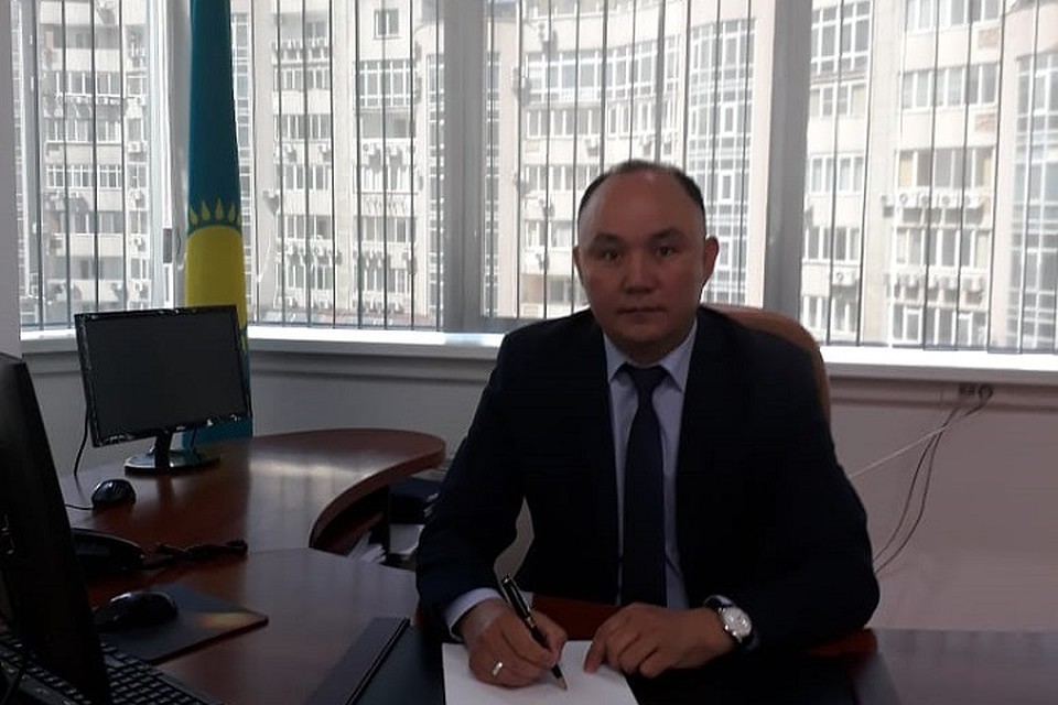 Айдынжан Нурматов.