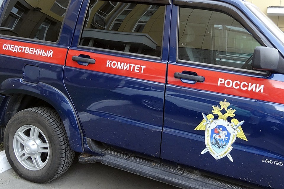18-летний белгородец проведет 150 часов на обязательных работах за удар ножом подруги.