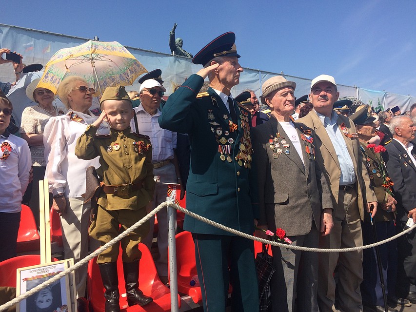Парад в этом году начнется в среду в 10.00 на площади Ленина.