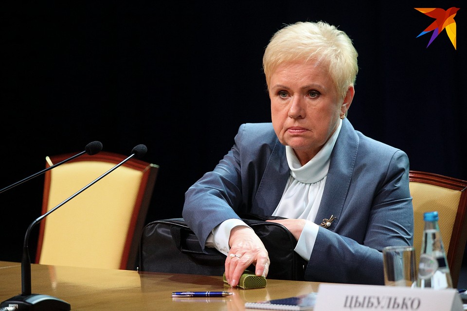 Лидия Ермошина рассказала, что пока лишь два потенциальных кандидата в президенты подали документы на регистрацию.