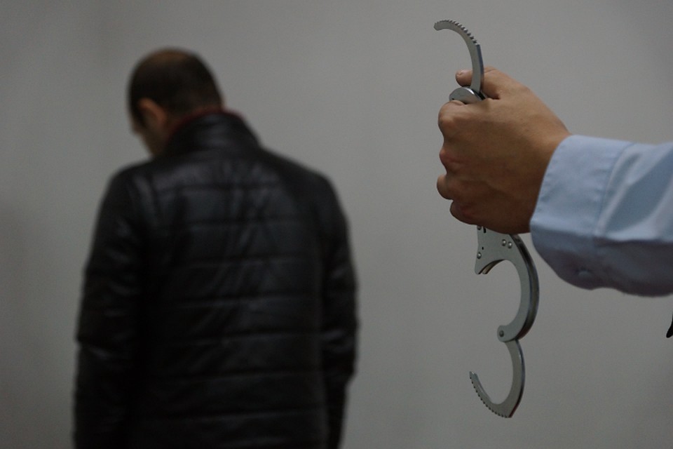 С пострадавшей по телефону поддерживали связь люди, представлявшиеся помощниками Варвары Хорс.