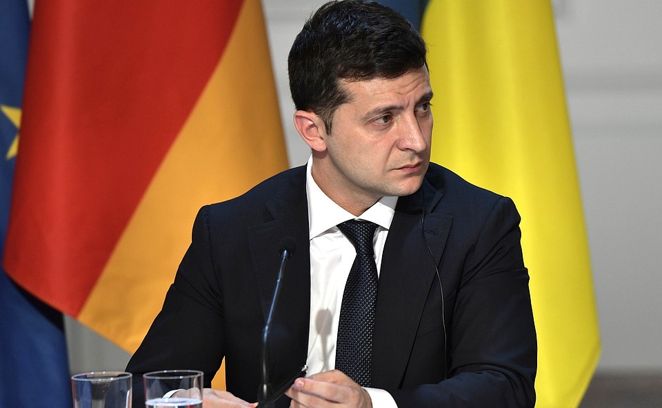 Владимир Зеленский приказал подготовиться ко второй волне коронавируса на Украине