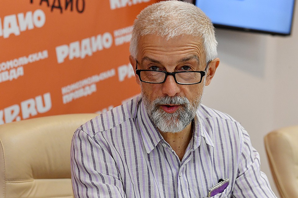 Эдуард Бояков держит руку на пульсе, анализируя происходящее в мире и России