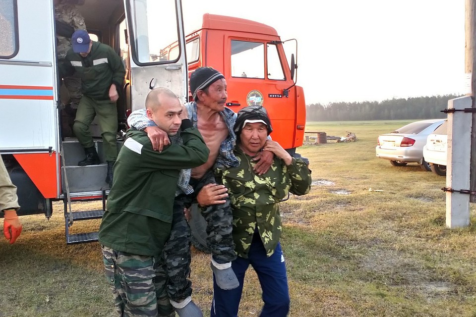 В Якутии сельчане искали дедушку в тайге по указаниям трех ясновидящих. Фото: Управление поисково-спасательных работ Службы спасения Республики Саха (Якутия)