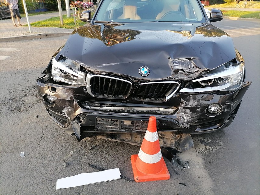 Во всех деталях ДТП разбираются полицейские