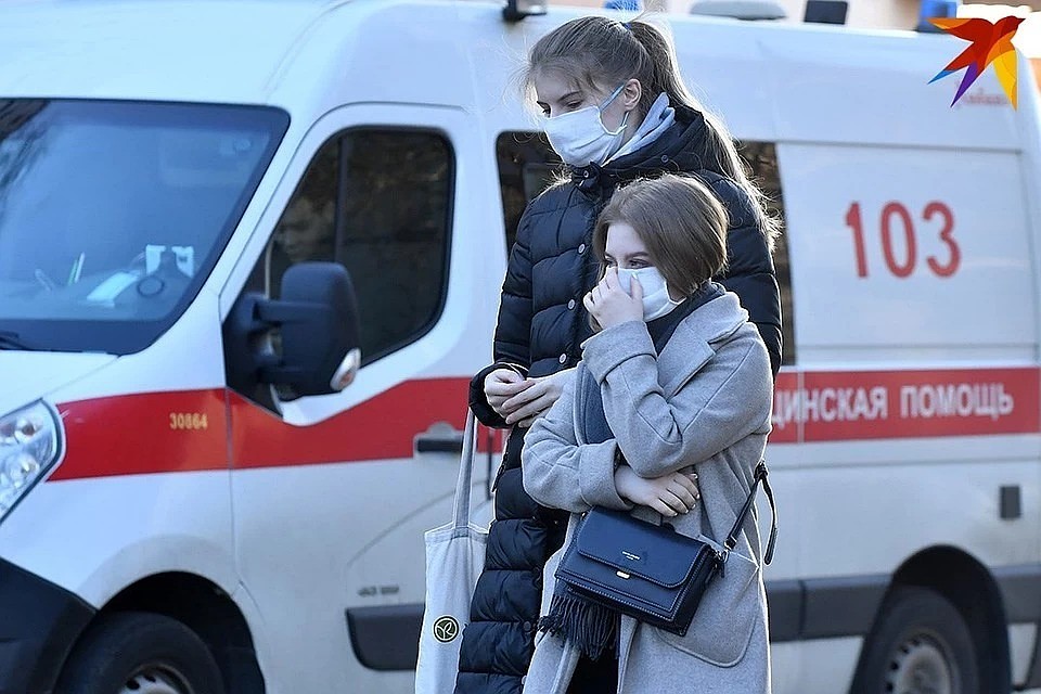 Медучреждения Беларуси постепенно возвращаются к привычному графику работы
