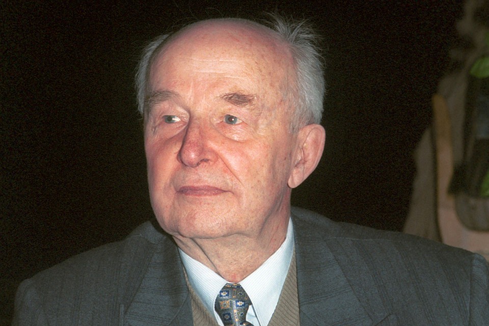 Скончался Евгений Челышев.