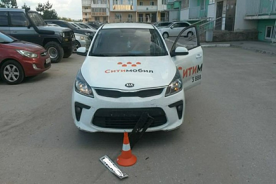 В Октябрьском районе Новосибирска произошло ДТП с участием ребенка. Фото: ГИБДД по Новосибирску