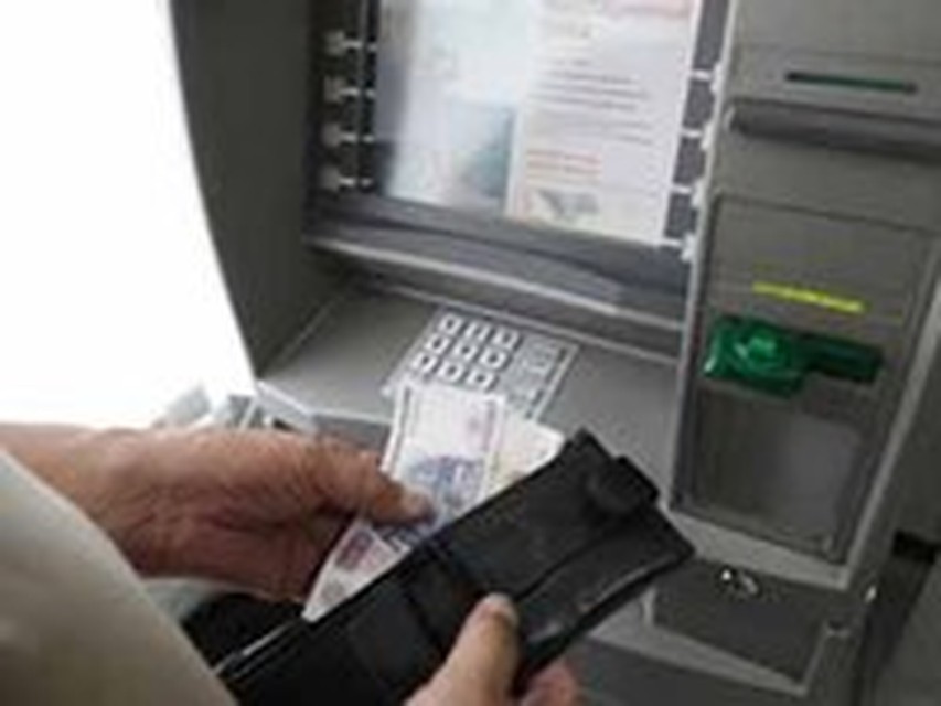 Лопнувший банк «Монетный дом» испортил жителям Челябинской области новогоднее настроение.