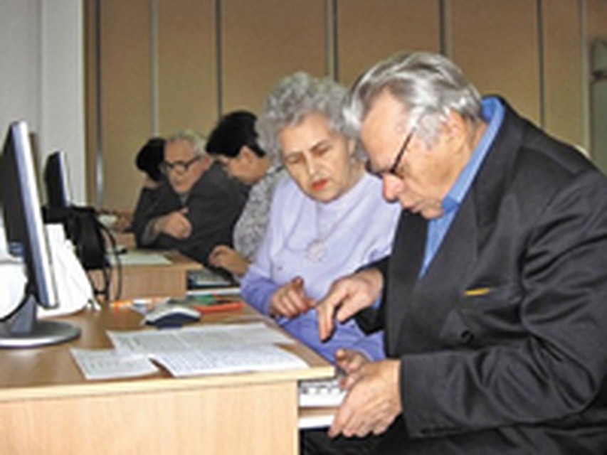 Пенсионер платит ли налог на квартиру в