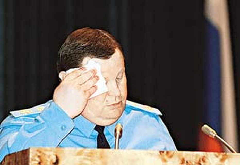 - Сколько на Руси безобразий творится - аж в пот бросает!