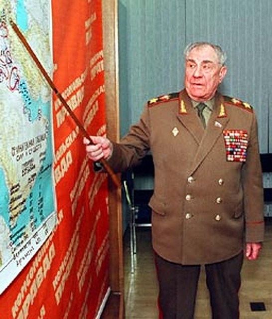 Маршал Дмитрий Язов сам не раз бывал в ближнем бою.
