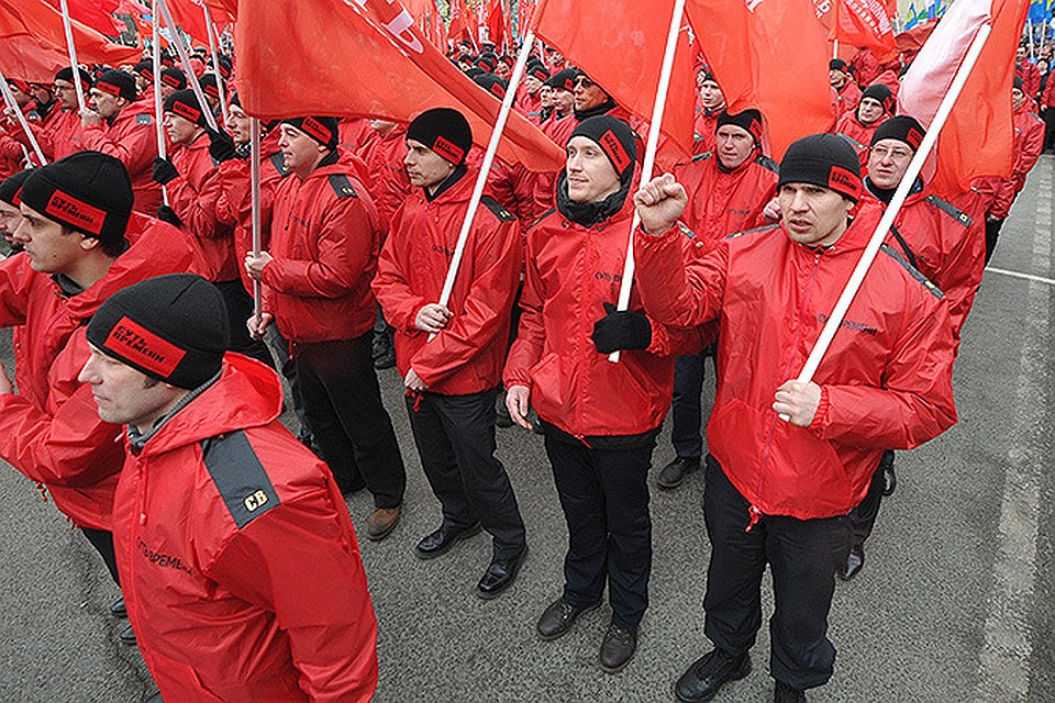 В Москве поддержали крымчан шествием по Цветному бульвару