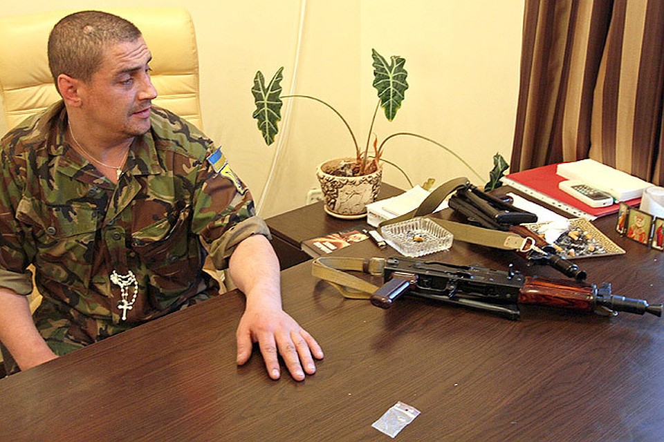 Ростислав Якубик в своем кабинете...