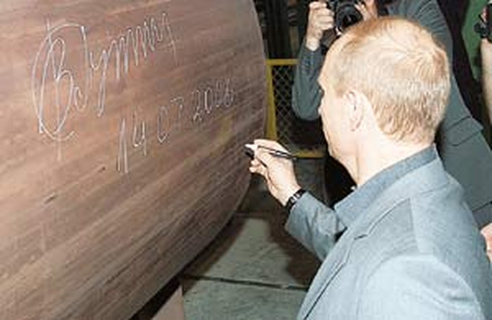 Буквы великих остаются в веках не только на бумаге.