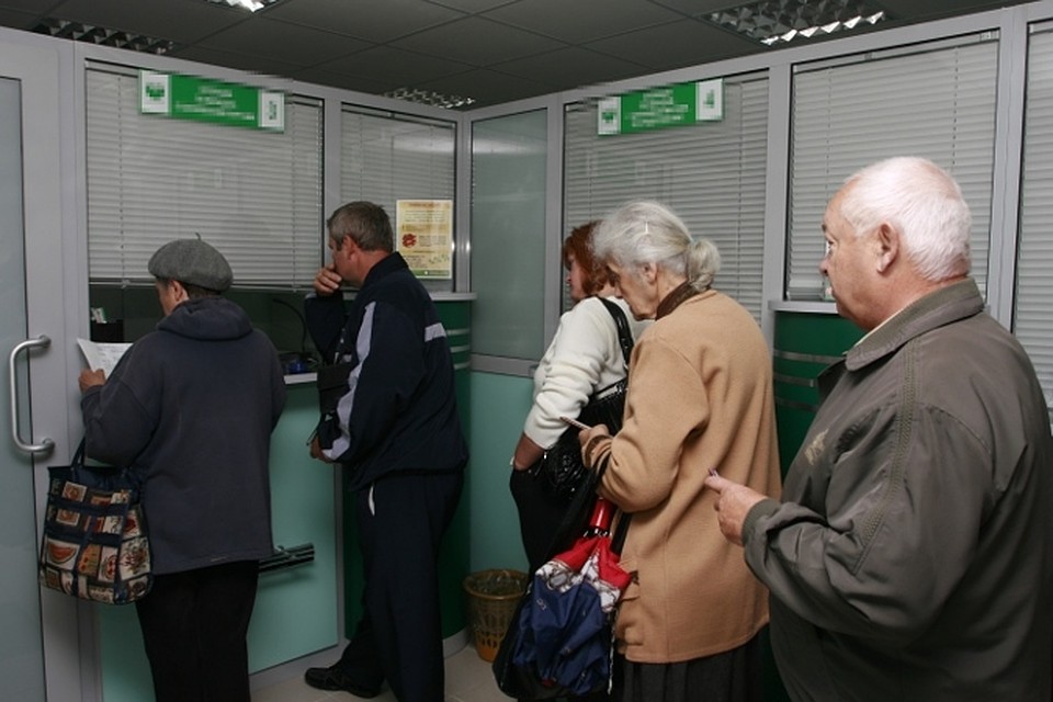 Экономисты советуют разделить по банкам большие вклады