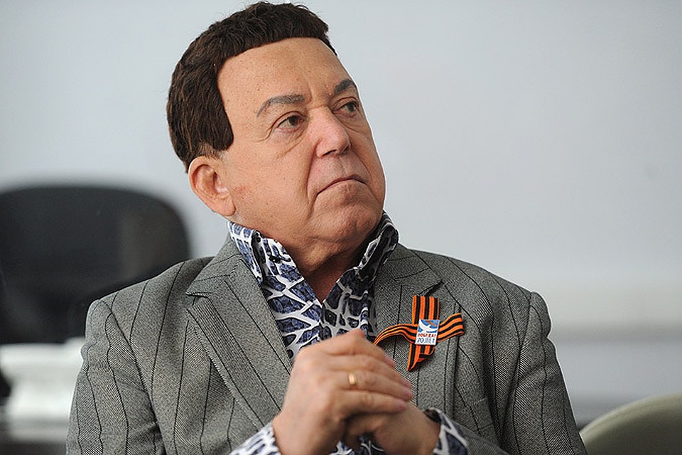 На днях радиостанция «Эхо Москвы» провела опрос: «Стоит ли Европе разрешить въезд Иосифу Кобзону, если ему потребуется лечение?