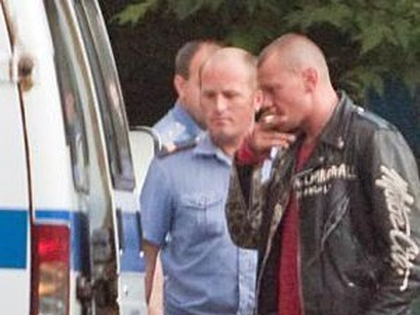 Галкина усаживают в "воронок"