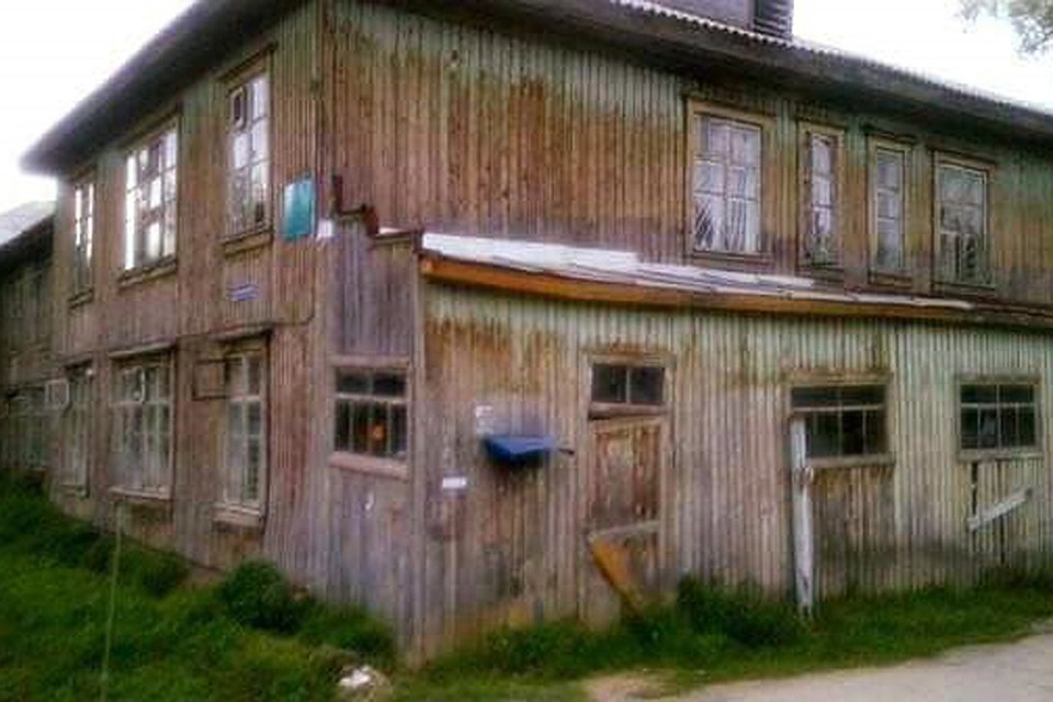 Больница в Аше, похожая на сарай, стала хитом соцсетей. Фото: соцсеть «ВКонтакте»