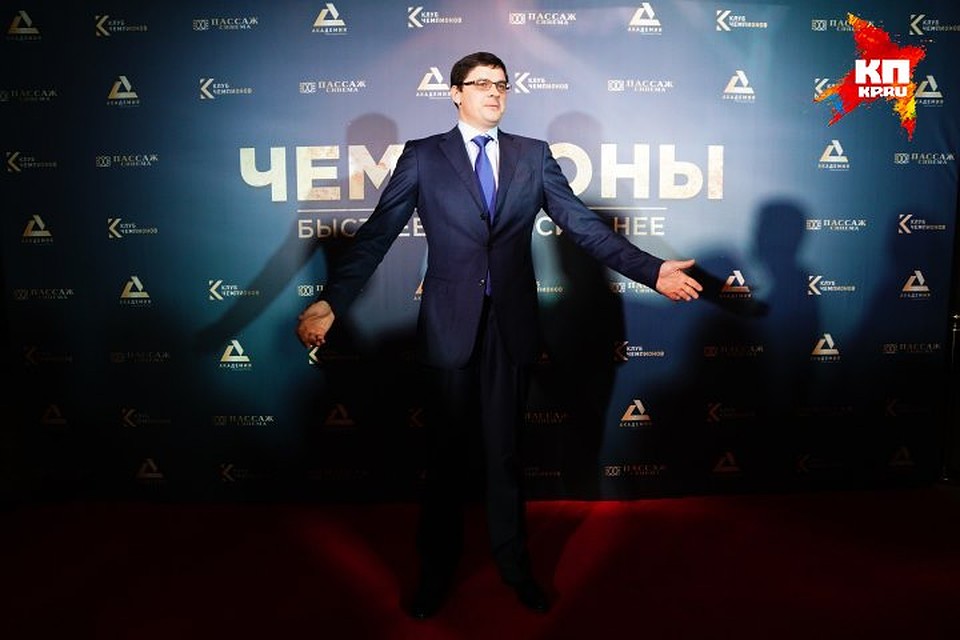 О легендарном уральском пловце Александре Попове сняли фильм "Чемпионы: быстрее, выше, сильнее"