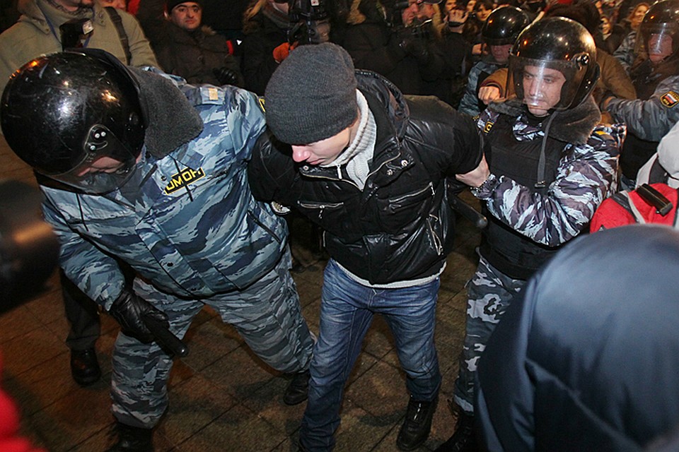Кроме того, антитеррористический законопроект предполагает карать за экстремизм начиная с 14-летнего возраста