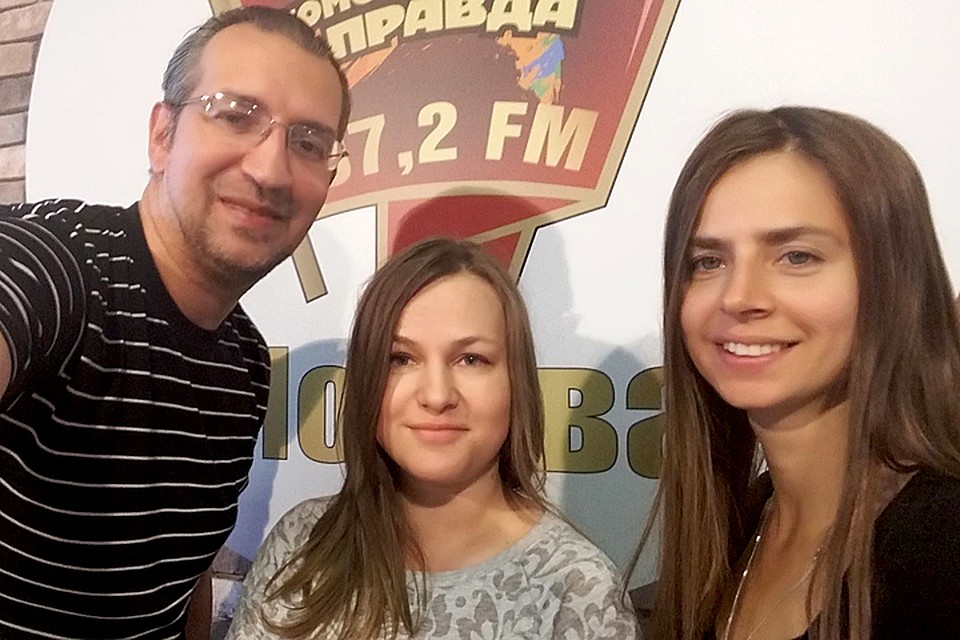 Создатель вещей и аксессуаров для младенцев под брендом MIRMIMI Анна Баранова в гостях у Михаила Антонова и Юли Хожателевой в программе «Важные птицы» на Радио «Комсомольская правда»