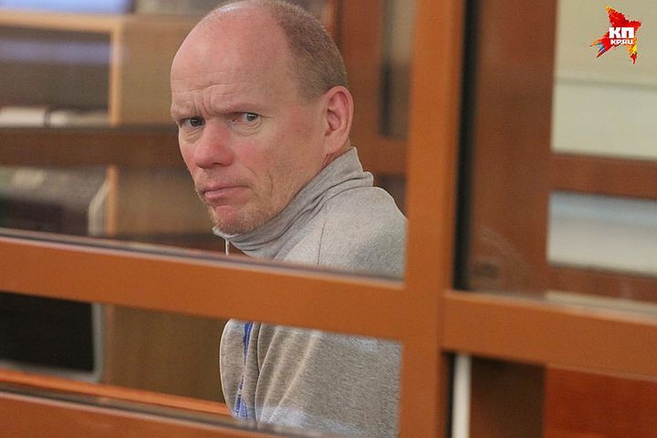 Олег Белов отрицает, что это он убил всю свою семью.