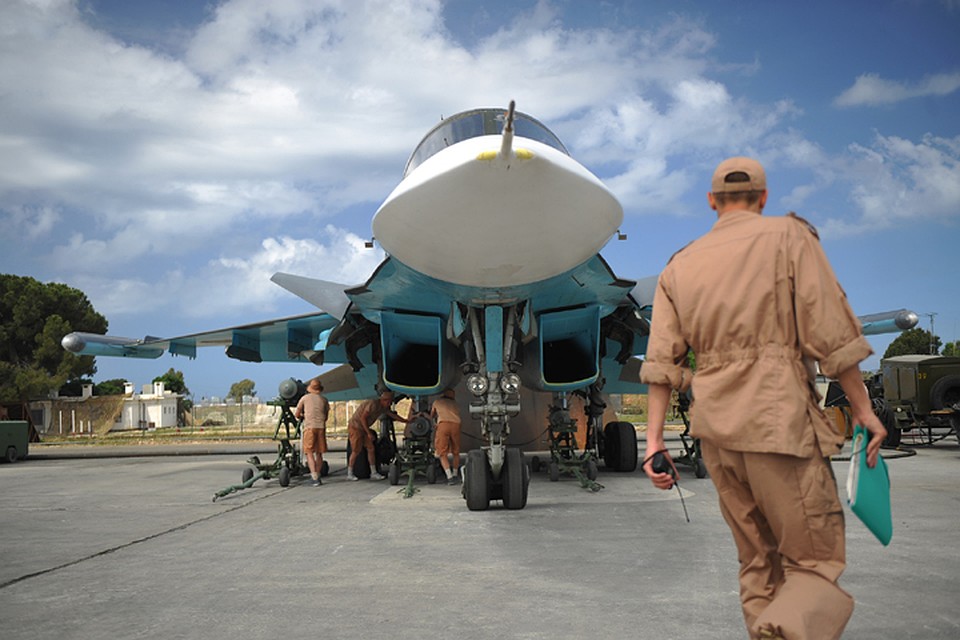 Сирия. Российский истребитель-бомбардировщик Су-34 на авиабазе `Хмеймим`