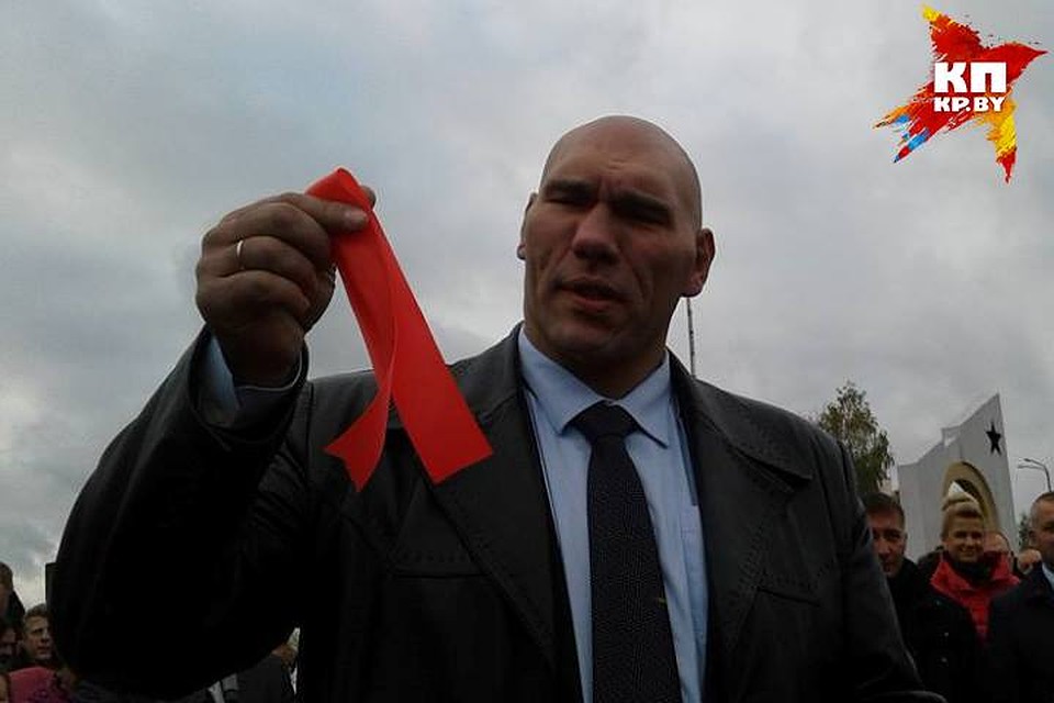 Николай Валуев приехал на Дожинки в Сенно.