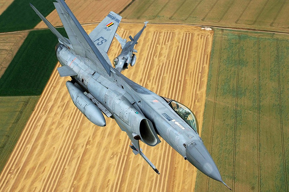 Истребитель F-16 бельгийских ВВС.