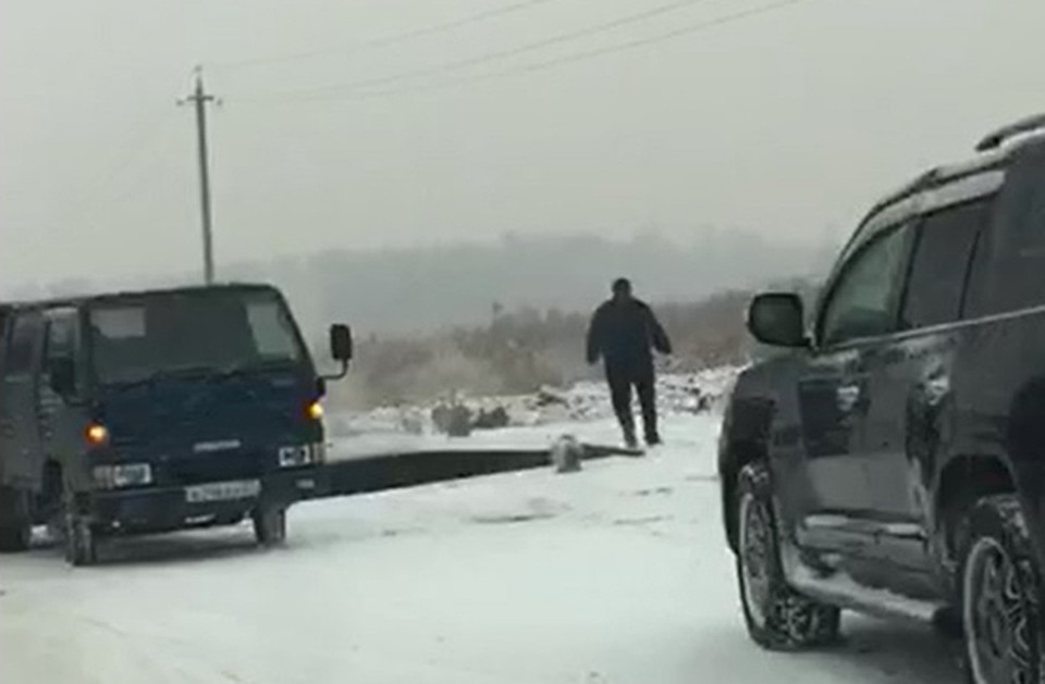 В Хабаровском районе дорожников заставили демонтировать некачественный асфальт