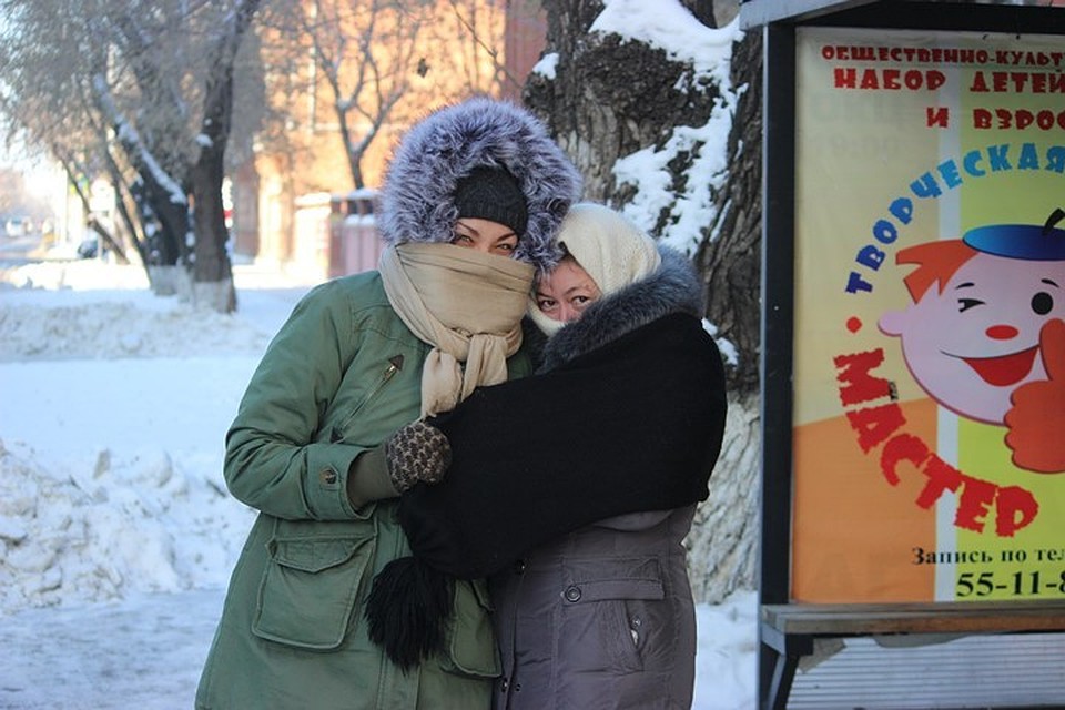 В целом по области среднемесячный уровень температуры был ниже многолетнего на три-четыре градуса.