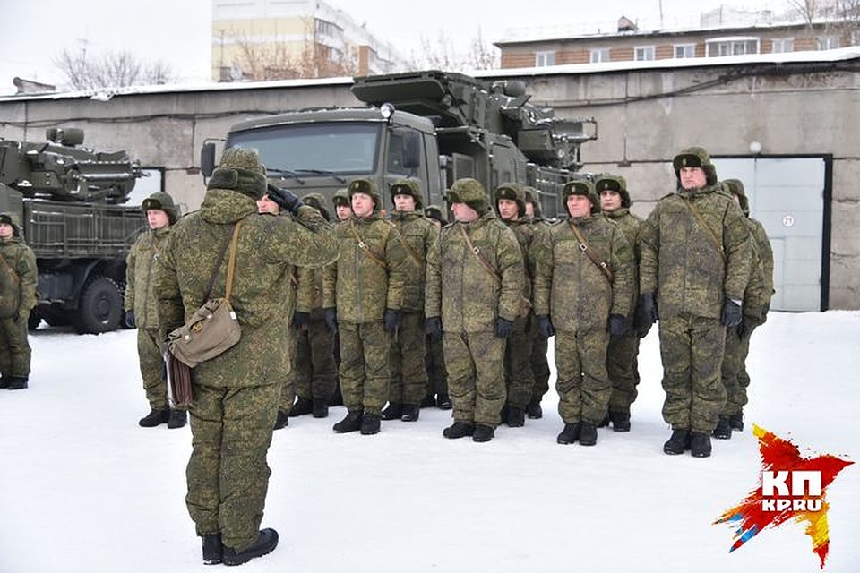 Сегодня машины торжественно передали военным.