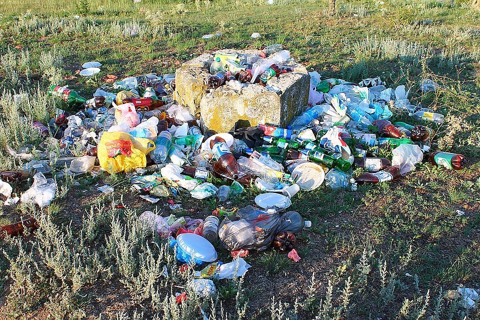Полуостров тонет в мусоре. Многие полигоны ТБО переполнены.