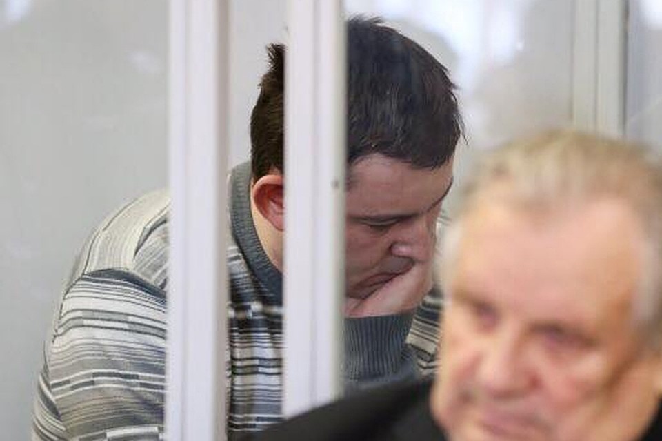 Издание «Апостроф» сообщает, что осужденного офицера зовут Тарас Синичак. ФОТО Facebook Анатолій Матіос
