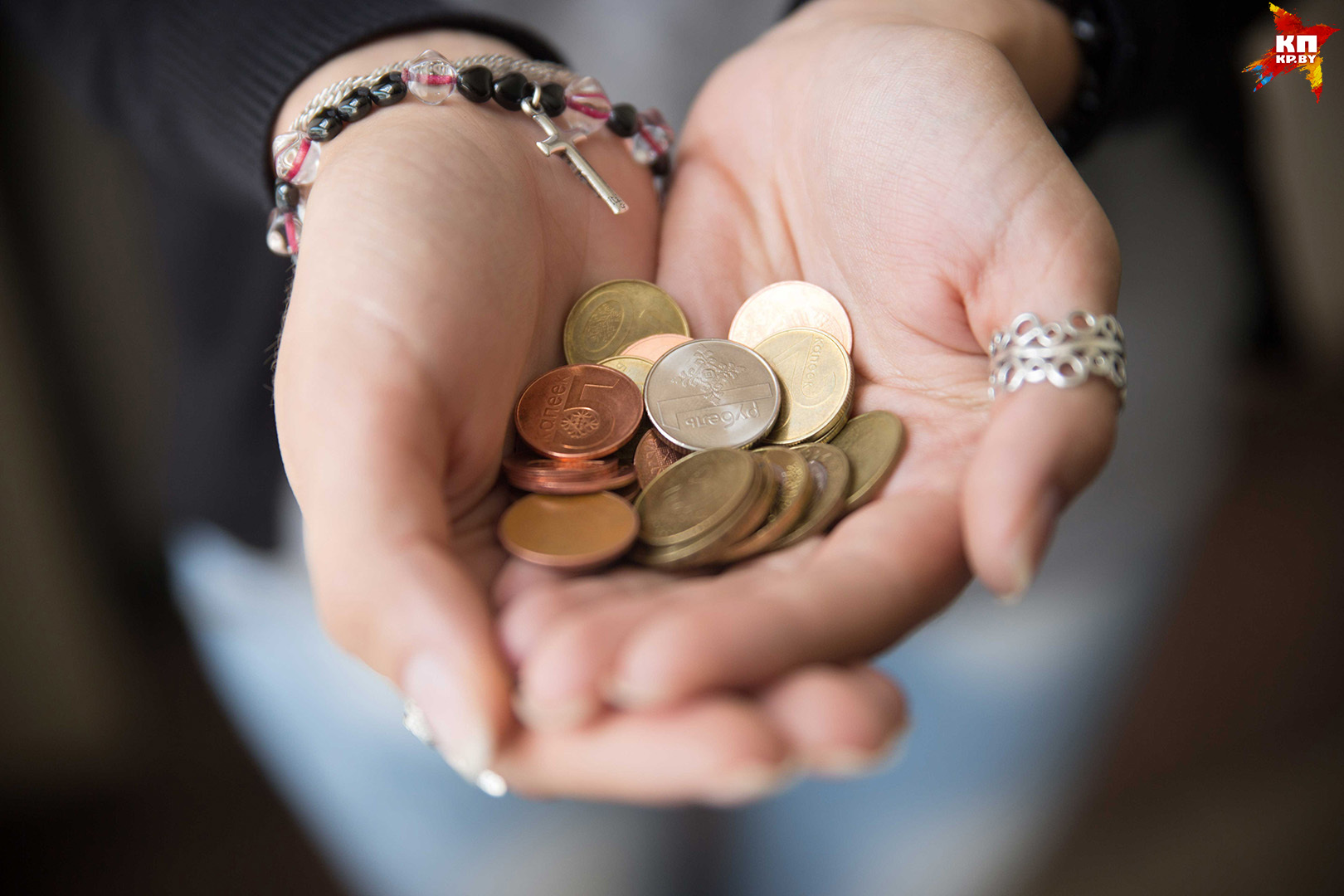 От 20 до 40% скидки предлагают различные фирмы за то, что принесешь "письмо счастья" из налоговой.