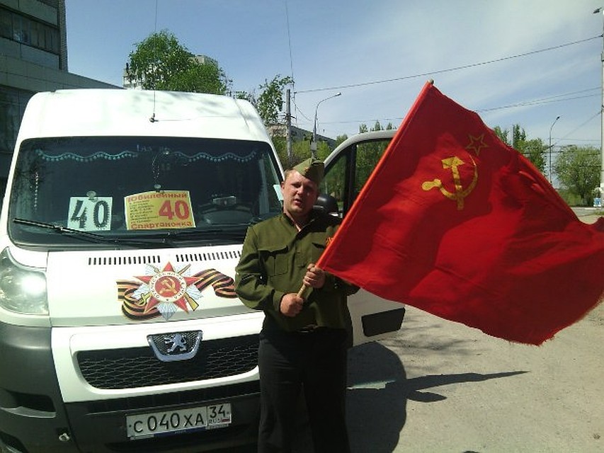 Маршрутка Алексея Харитонова - это праздник на колесах! Фото с личной странички героя в ВК.