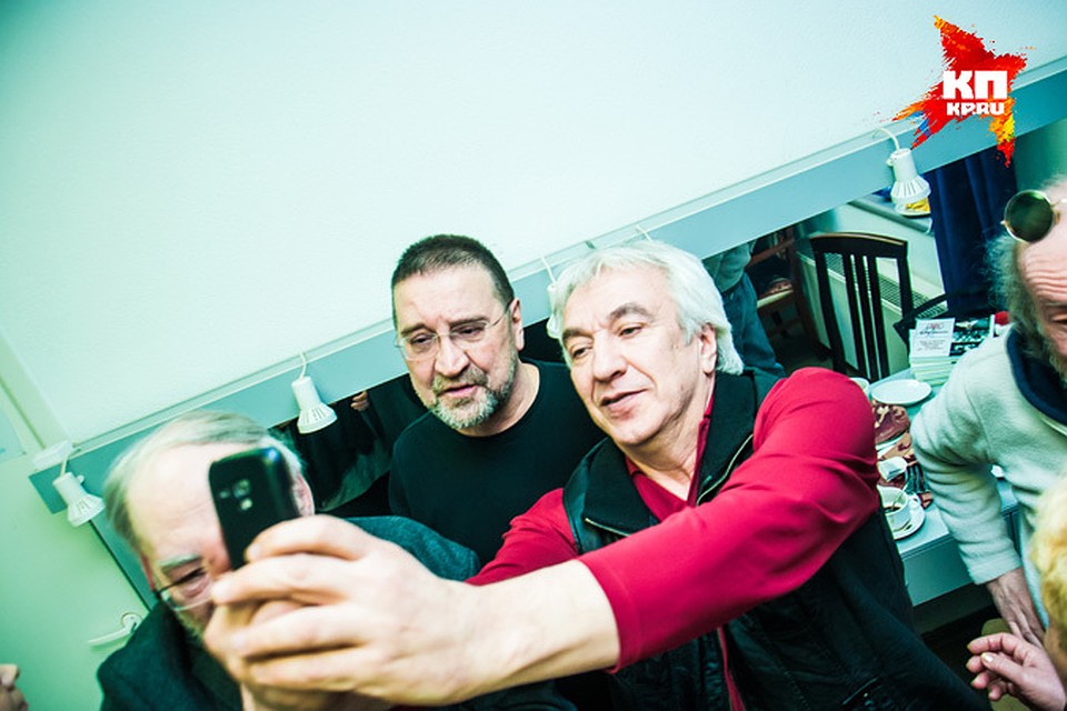 Шевчук нередко приглашает старого друга принять участие в своих коцертах. Последний раз они выступали вместе в Стерлитамаке весной 2015 года.