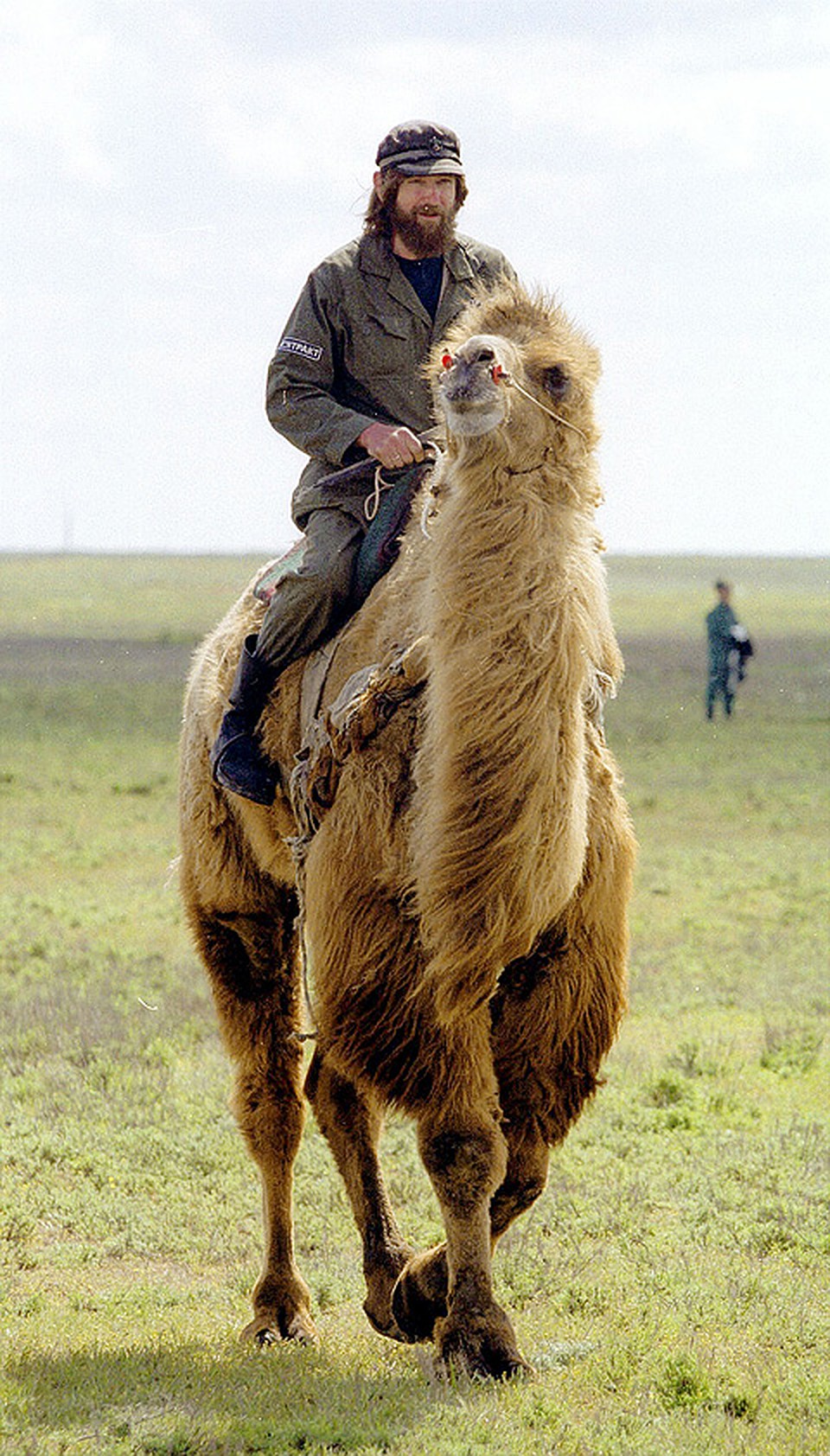 2002 год, путешественник во время экспедиции по "Великому шелковому пути". Фото Дмитрия Рогулина (ИТАР-ТАСС)