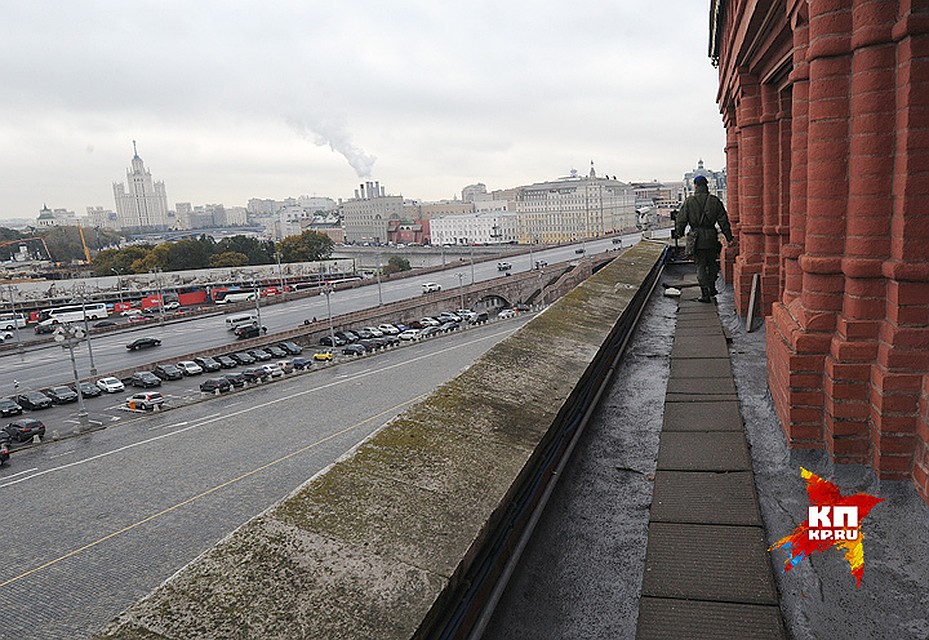 Вид на столицу с кремлевской стены. Фото: Владимир ВЕЛЕНГУРИН