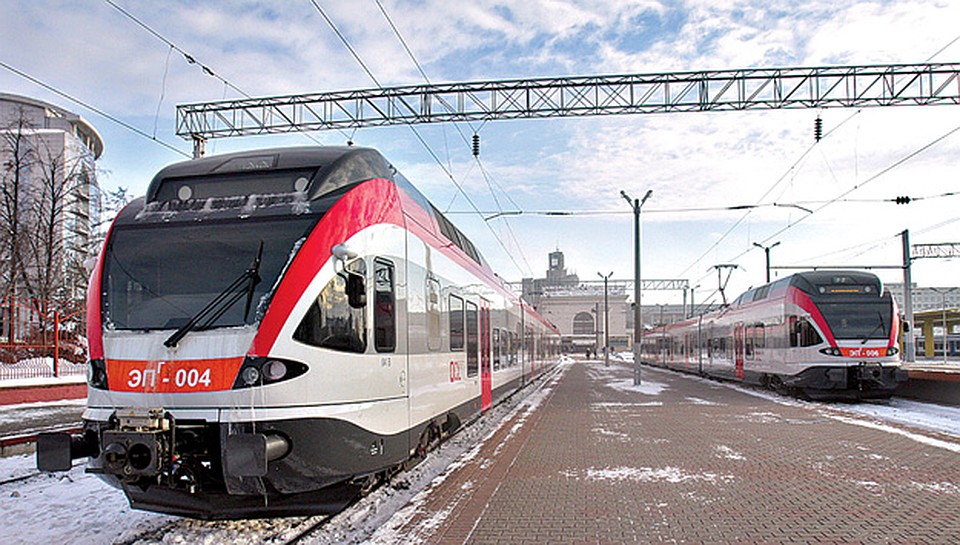«Швейцарские» электрички Stadler курсируют из Минска в пригороды и в Гомель. Фото сайта minsk-metro.net.