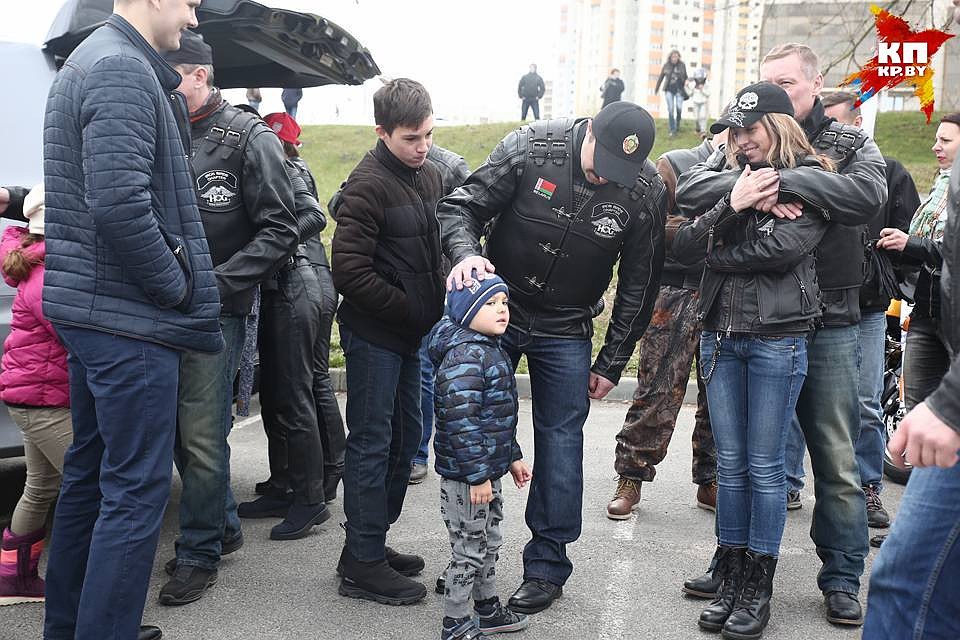 Виктор Лукашенко со своими детьми. Фото: Павел МАРТИНЧИК