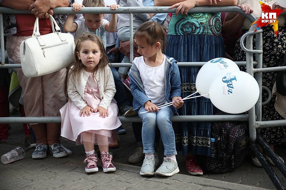 "Джазовые вечера" у Ратуши в Минске. Фото: Павел МАРТИНЧИК