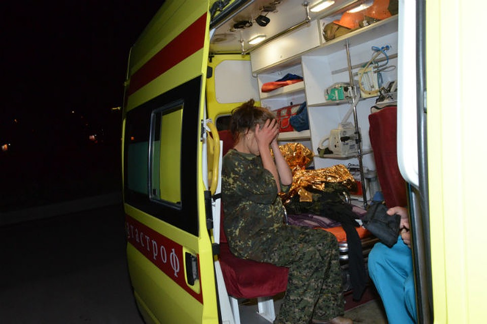 Испуганную Яну увезли на вертолете в Красноярск Фото: ГУ МЧС по Красноярскому краю